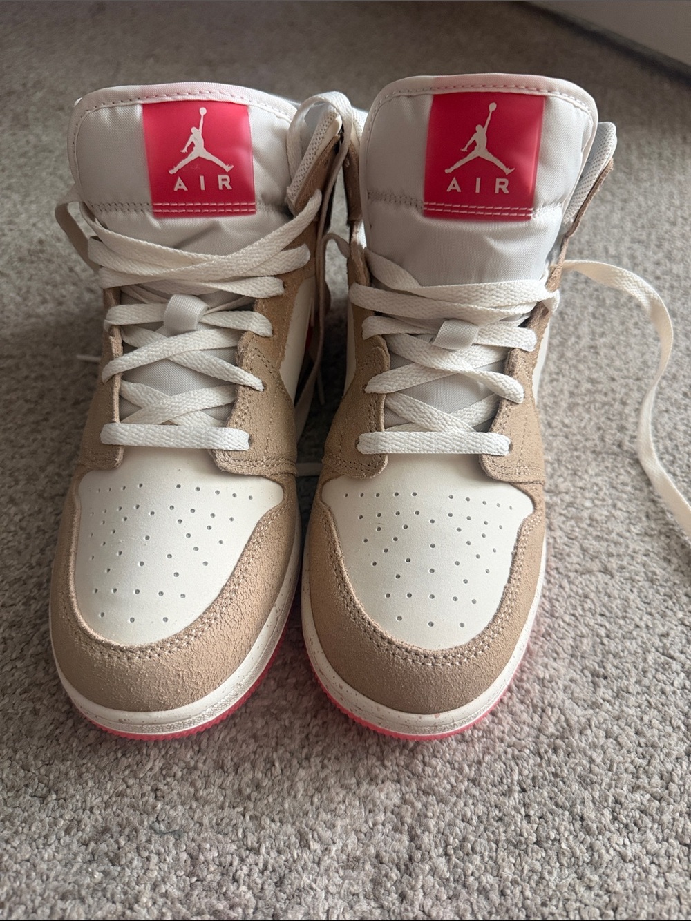 Air Jordan 1 Mid SE Boys size 7Y Pink/Tan Suede HJ5958-206